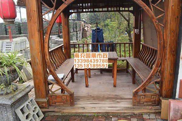 南充凉亭大门.jpg